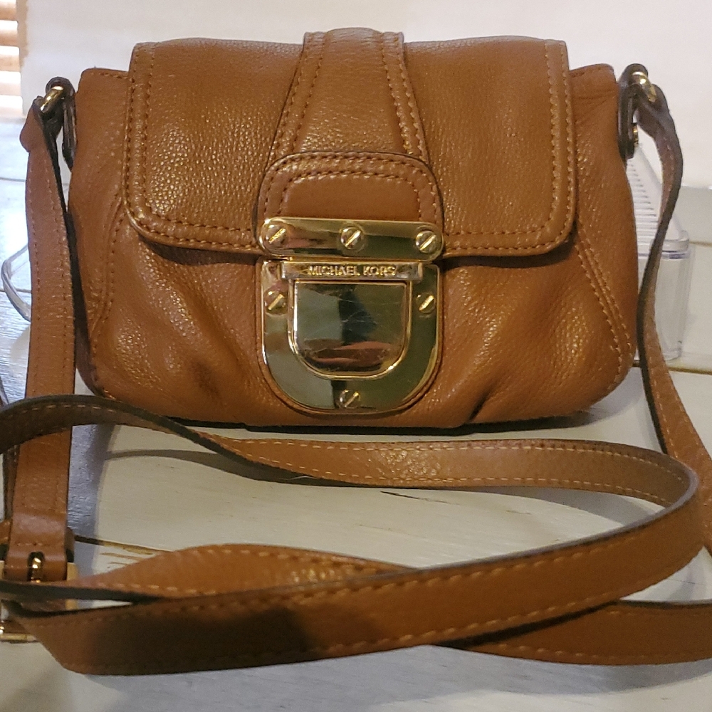 Michael Kors Tan and Gold Crossbody Bag with Structured Shape and Gold Clasp